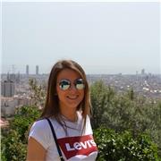 Diplomata in Ragioneria ad indirizzo linguistico